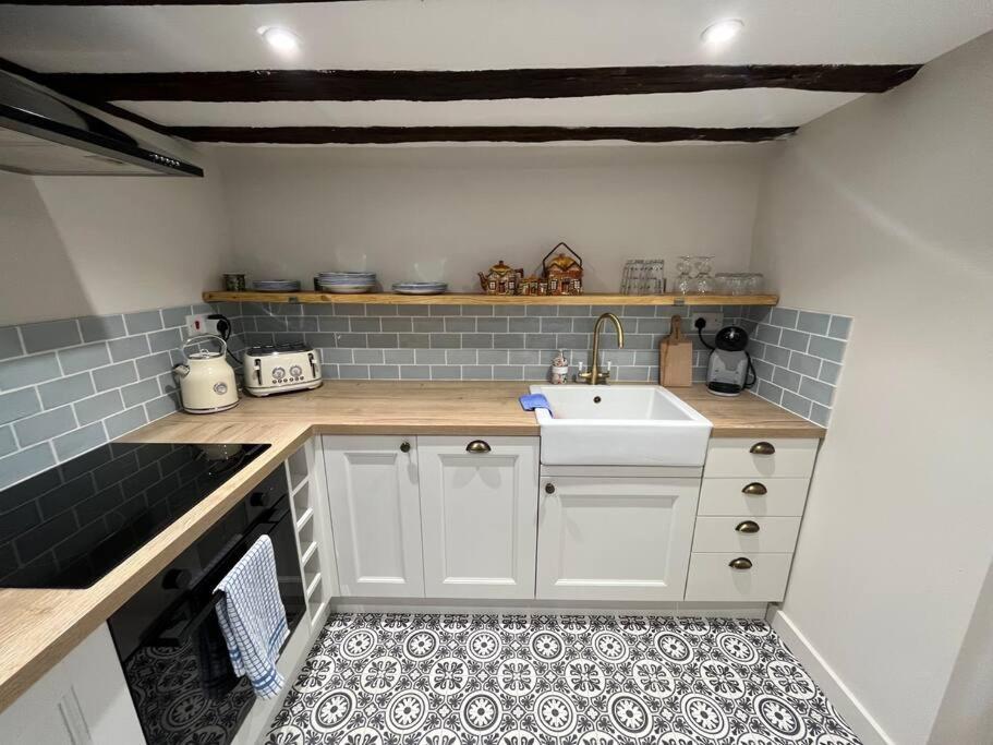 Historic Cambridgeshire Cottage Godmanchester Екстериор снимка