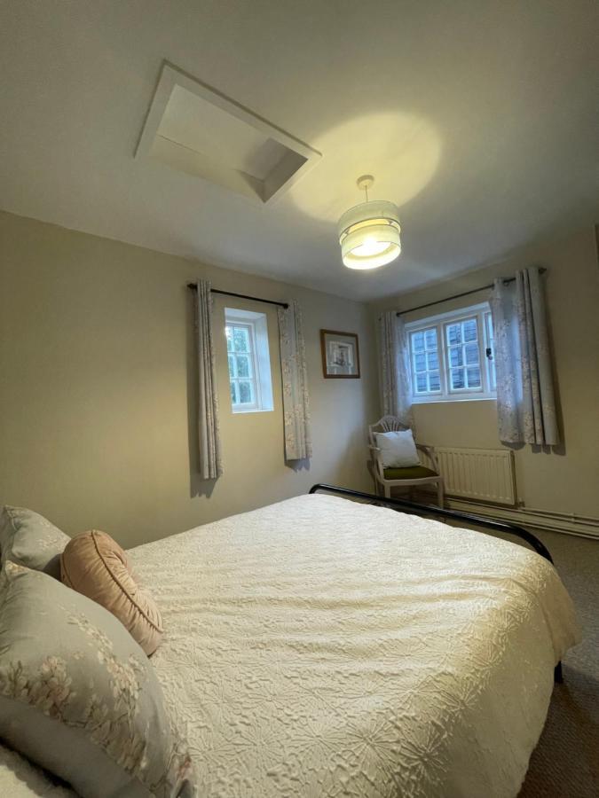 Historic Cambridgeshire Cottage Godmanchester Екстериор снимка